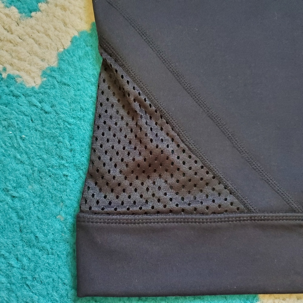 Fabletics Sweatshirt Size Small - image 4